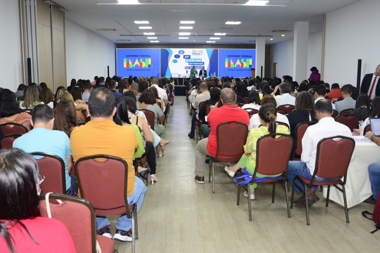 Secretários municipais de educação se reúnem no Recife para Fórum ...